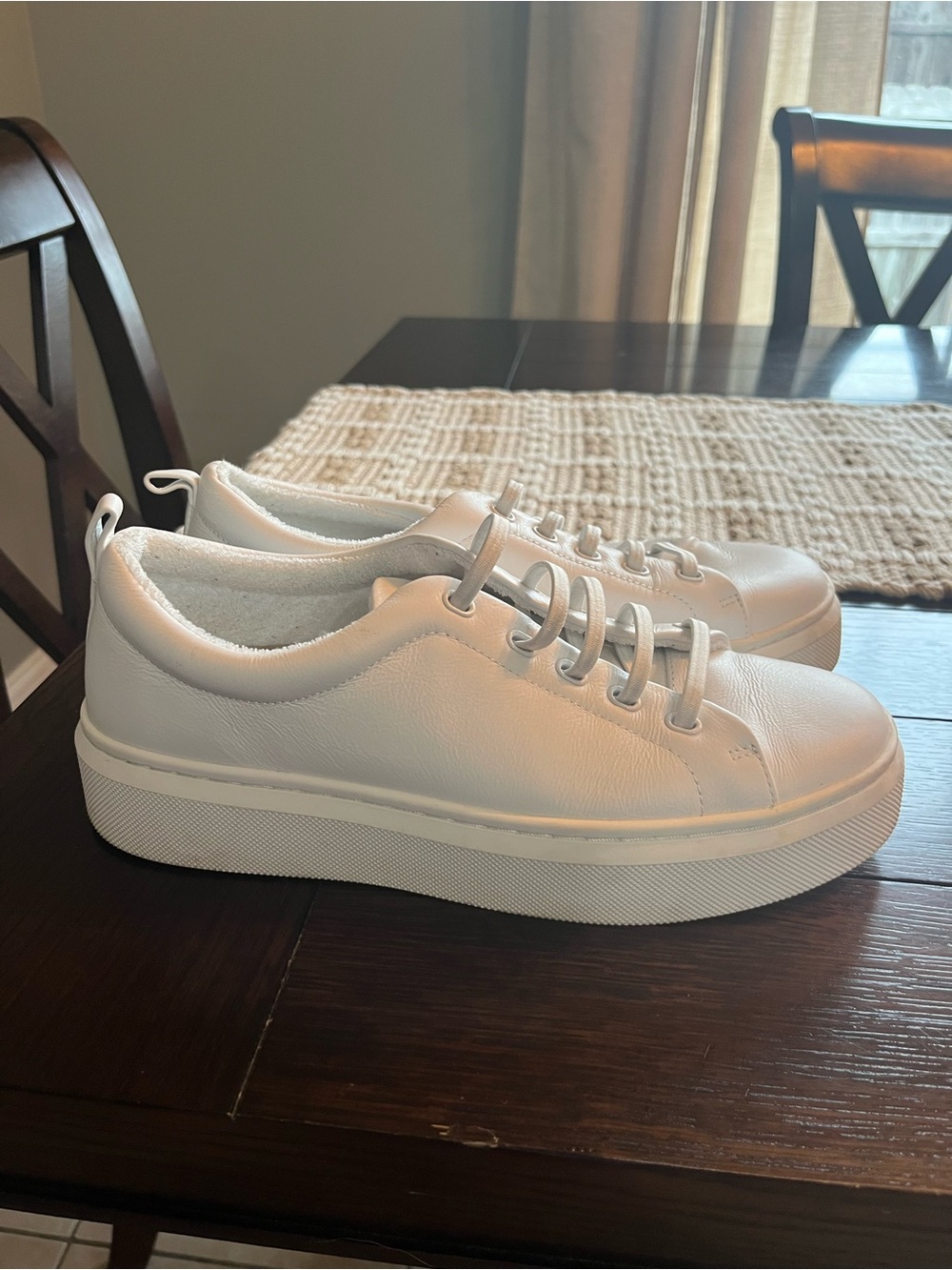 Abeo White Low-Top Platform Lace-Up Sneakers